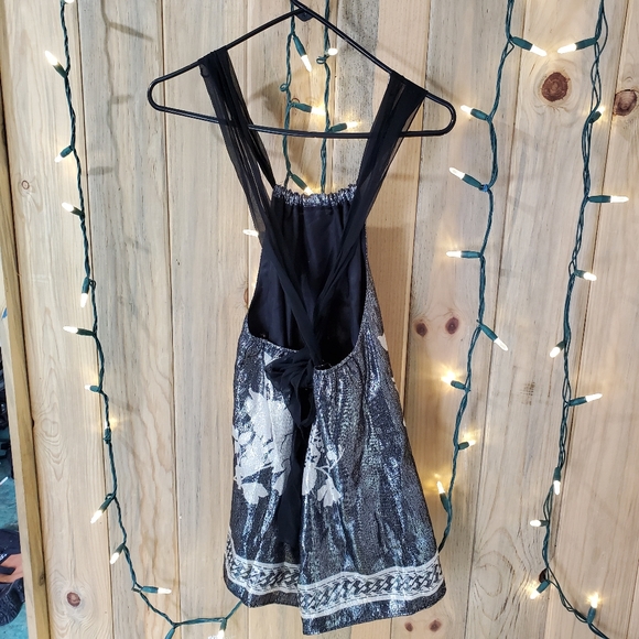 Hale bob silk top ๐ฝ - Picture 2 of 5